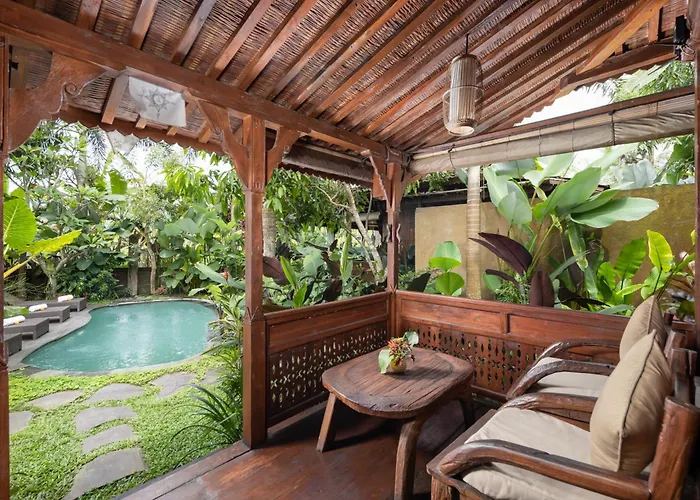 Villa Madani Antique