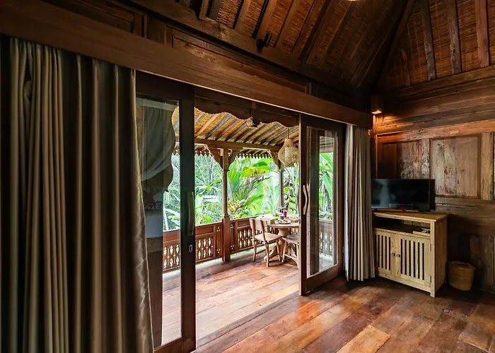 Madani Antique Ubud